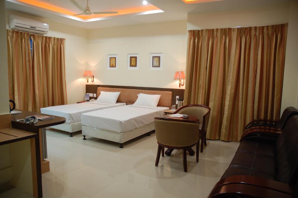 Hotel Sitara Royal Haïdarabad Extérieur photo